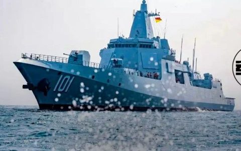 055单舰突击美国航母编队？被授予“时代楷模”的南昌舰到底干了什么？