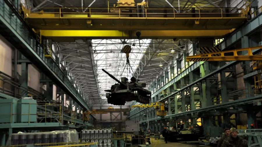 俄罗斯150枚导弹无人机攻击乌克兰，俄军空中战役进攻是怎么组织的？丨大伊万私货