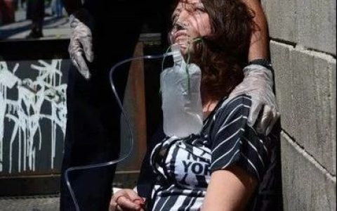 美国新年传喜讯，大烟馆生意兴隆！