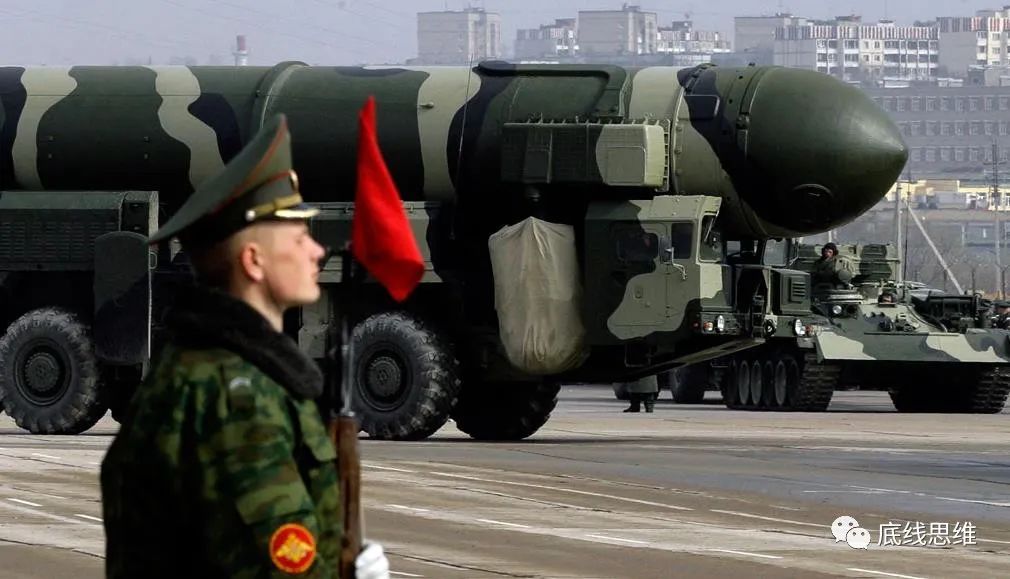 中国人认为要么是朋友要么是潜在的朋友，但美国人不这么想