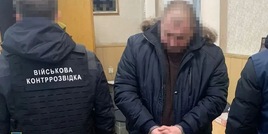 前方吃紧，后方紧吃！乌军15亿急购炮弹，国防部与中介贪污4千万油水