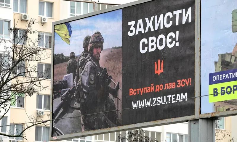 前方吃紧，后方紧吃！乌军15亿急购炮弹，国防部与中介贪污4千万油水