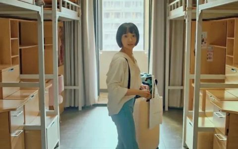 “高中化”的大学里，晚熟的大学生们