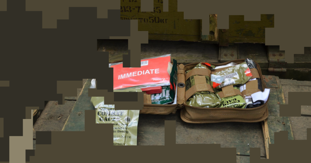 前方吃紧，后方紧吃！乌军15亿急购炮弹，国防部与中介贪污4千万油水