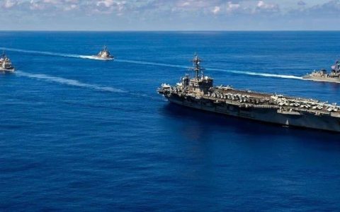解放军深夜送出6个字，搅局的美国航母，不来了！菲律宾灰头土脸