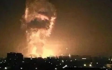 美英终于对也门出手了，坐等石油美元崩盘！