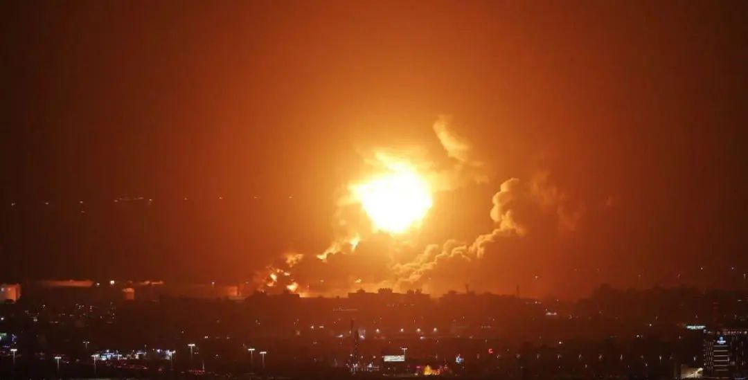 空袭！美英为何对胡塞武装大打出手？