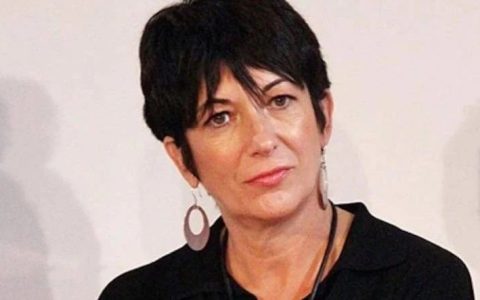 “萝莉岛事件”三个犹太掌柜，只有她还没死！