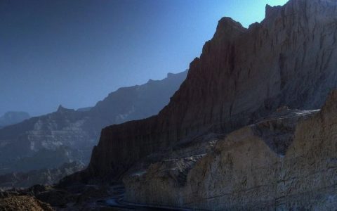 刚刚，狗急跳墙，最疯狂的反扑