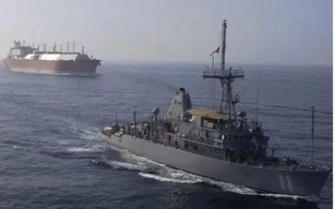 寻求中方庇护！银河号现身红海后，各国货轮上演罕见一幕