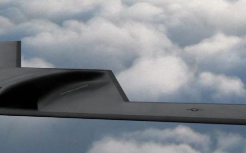 边试飞边生产，美军急了？