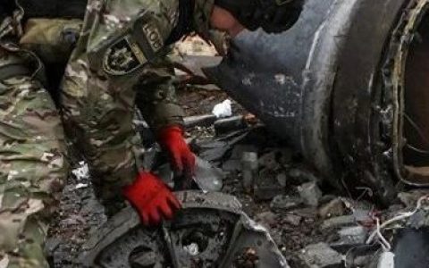 乌克兰怎么也想不明白，俄军射来的导弹，为什么会有大量美国零件