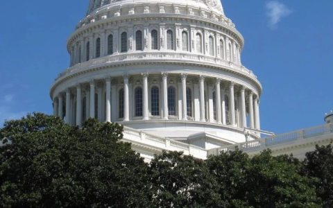 唱衰的声音会越来越多