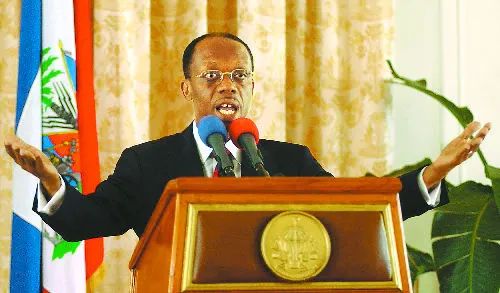 总理被赶下台，这个国家已被黑帮占领