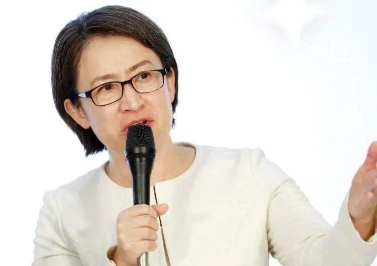 萧美琴窜美窜欧，如果再不统一，台湾将被美国间谍控制