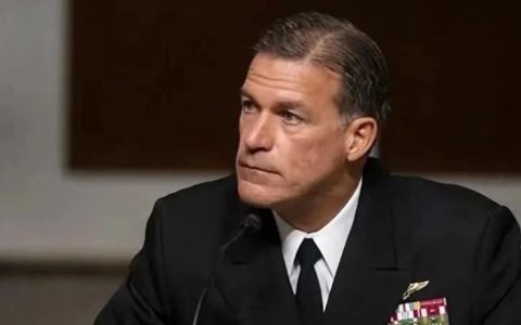 为了卖军火，美军司令都赤膊上阵了