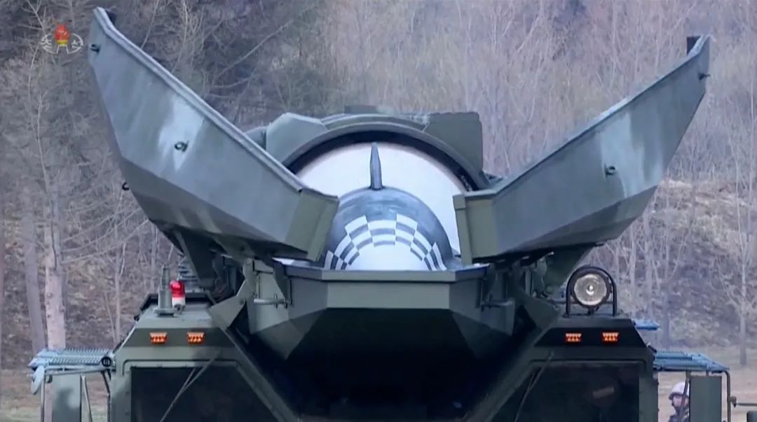 目瞪口呆！朝鲜成功试射火星-16B，金将军的高超音速飞行器达到什么境界了？