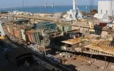 为了赶上中国，这次轮到美国到处求人了