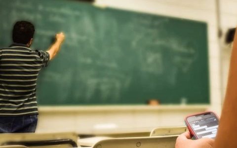 饶毅：海外引进的正教授几乎被“清零”