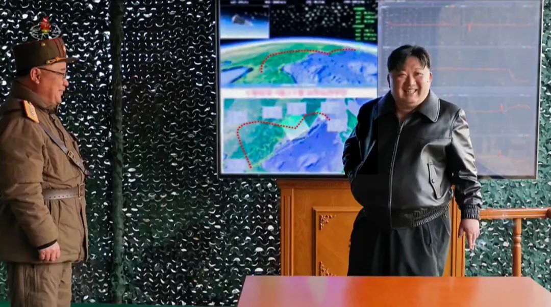 目瞪口呆！朝鲜成功试射火星-16B，金将军的高超音速飞行器达到什么境界了？