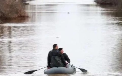 又一个邻国遭难了