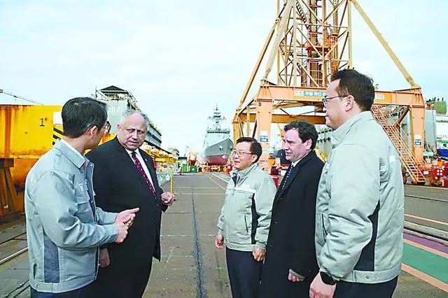 这两天，美国人又急得跳脚了