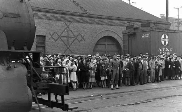 美国已发出了信号，这次要小心的可不只是在美华人