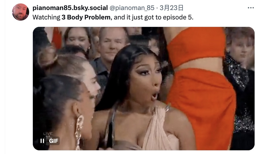 两级反转！被国人骂烂的《三体》正在国外横扫爆火，原作者刘慈欣到底有多牛？