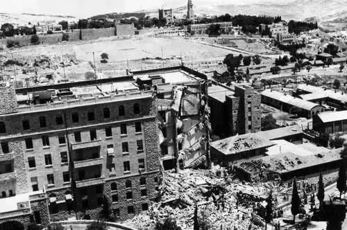 欲使其灭亡，必使其疯狂