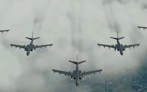 轰-6K与“逆火”，中俄的轰炸机究竟谁更强？轰-20总师这样说