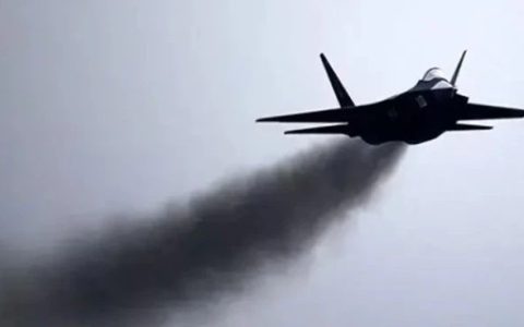 “歼-35屡冒黑烟”，证明性能有严重缺陷？