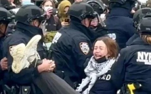 美国的《觉醒年代》？哈佛关门，哥大停课……