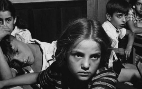 哪有什么犹太人，只有国际版的土豪劣绅罢了