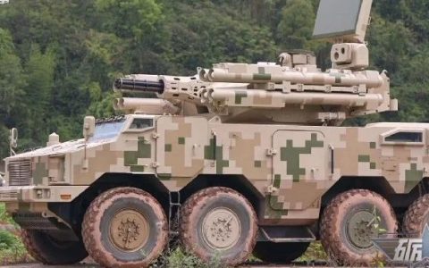 陆地神盾！625“铁扫帚”亮相中缅边境，5000发射速横扫一切不服