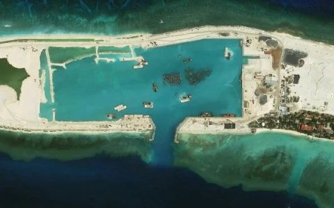 越南疯狂填岛扩张，速度越来越快！中方不出重拳，刹不住这股歪风