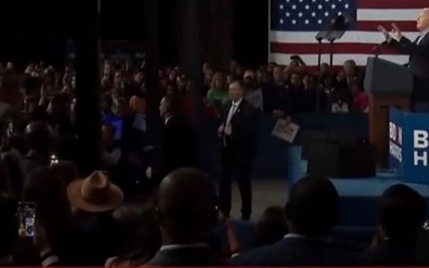 崩塌前夜，美帝阴谋