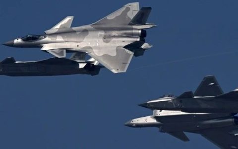 两任防长落马的深层次思考