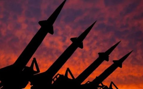 见证历史！东风快递带着真理，飞到了太平洋