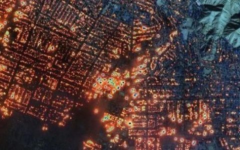 烈火焚城！美国宛若遭遇核爆，比加沙还惨！