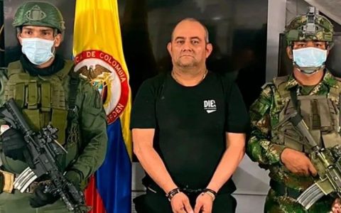 魔幻！美国换总统，哥伦比亚打内战