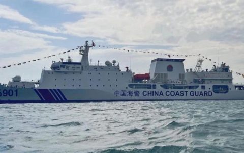 菲律宾给中方划一条红线：必须限期撤走！日外相也撕下了对华伪装