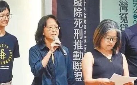 台湾最邪恶组织，被爆也领美国狗粮