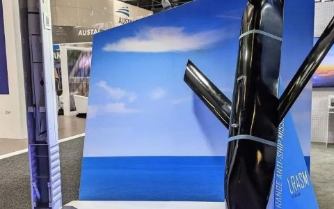 8条宙斯舰怎么打一艘055？我们的最新研究成果，比修仙小说还离谱