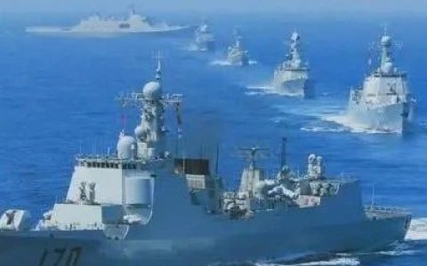 解放军主力战舰下场，菲方这才发现惹不起，严令菲军不准开第一枪
