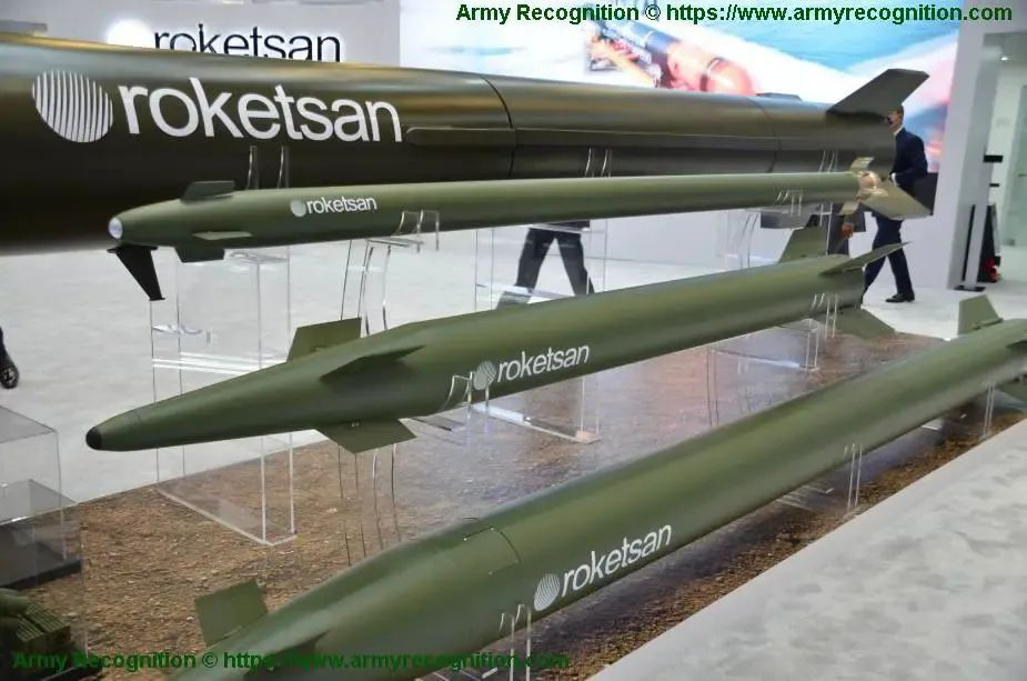 土耳其无人机发射新型超音速导弹击中海上目标，其实是制导火箭弹