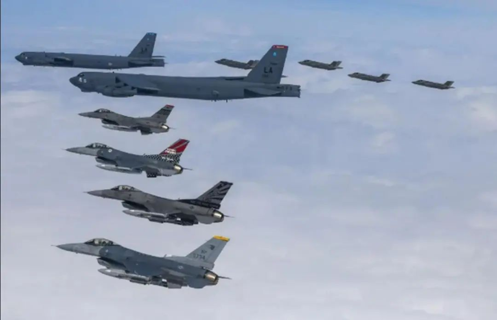 笑翻天了!美国突然变脸,一根大棒砸到韩国头上,首尔已被打懵