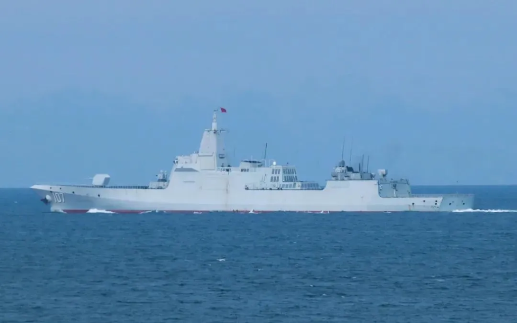 “055大驱锈迹斑斑？”台媒恶意“移花接木”，反揭了美国海军老底……