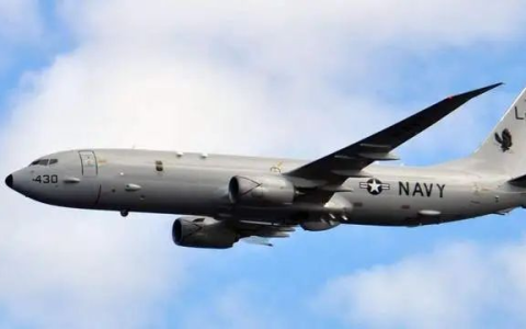 美菲“围攻”黄岩岛，中方摆出大阵仗，美军见状，撂下盟友就跑