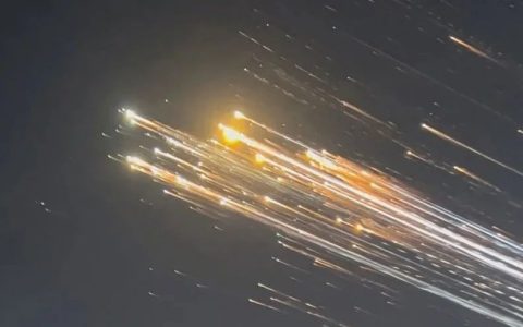 星舰再次炸开大礼花，SpaceX神话要破灭？