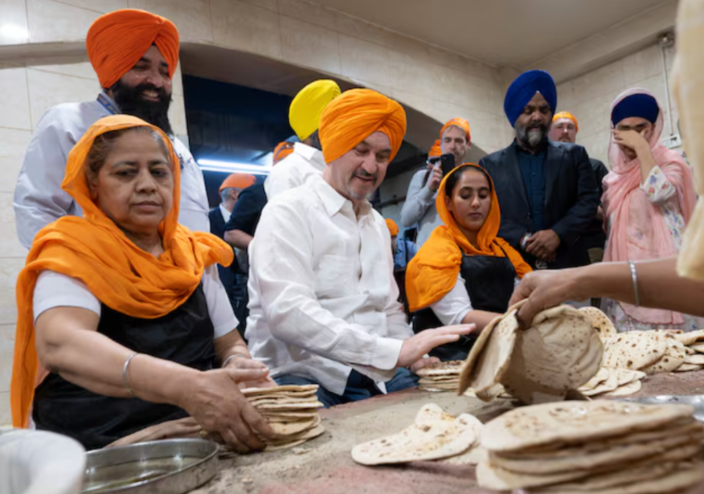 德国州长高估自己，挑战印度美食，化身“喷射战士”！